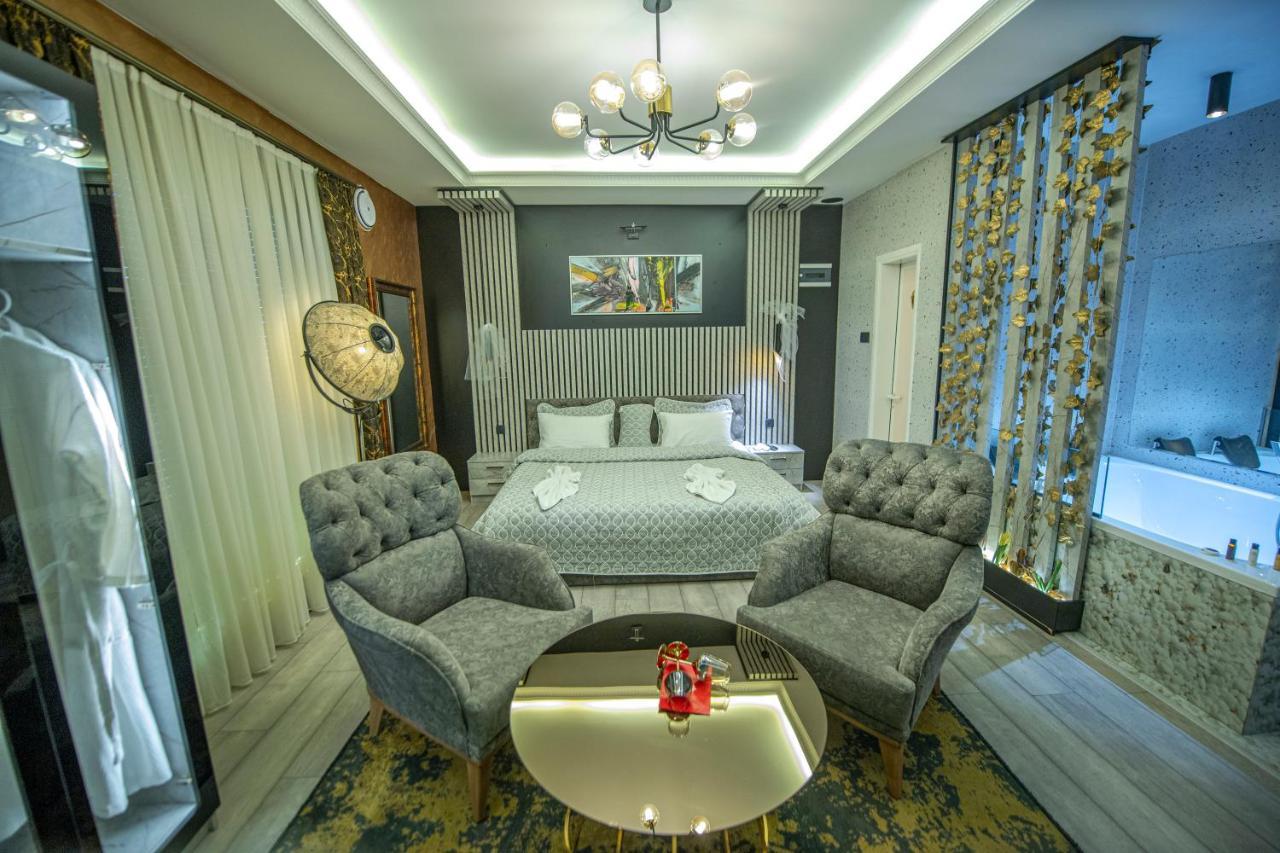 Hotel And Apartments Central City Prishtina Priştine Dış mekan fotoğraf