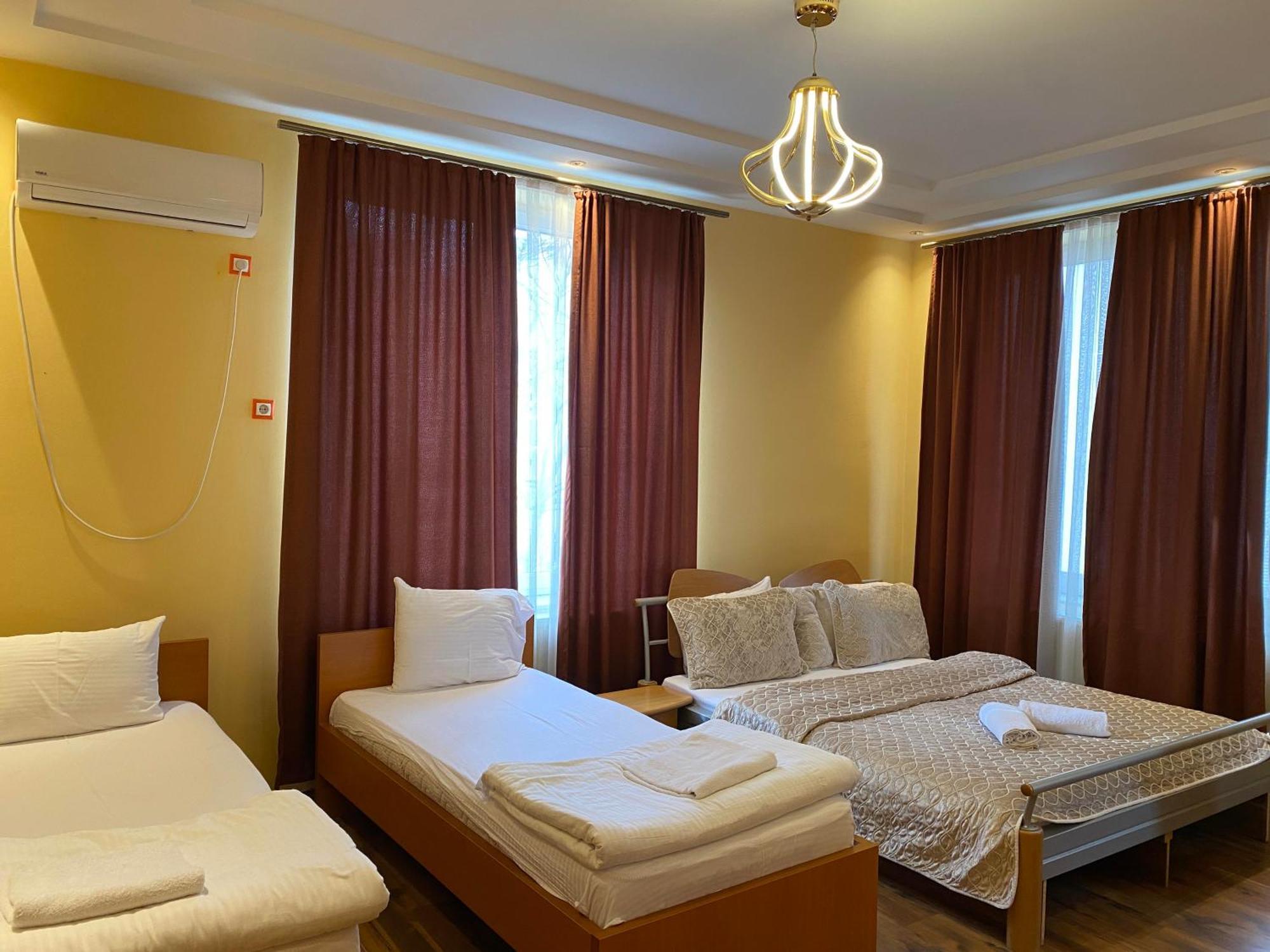 Hotel And Apartments Central City Prishtina Priştine Dış mekan fotoğraf